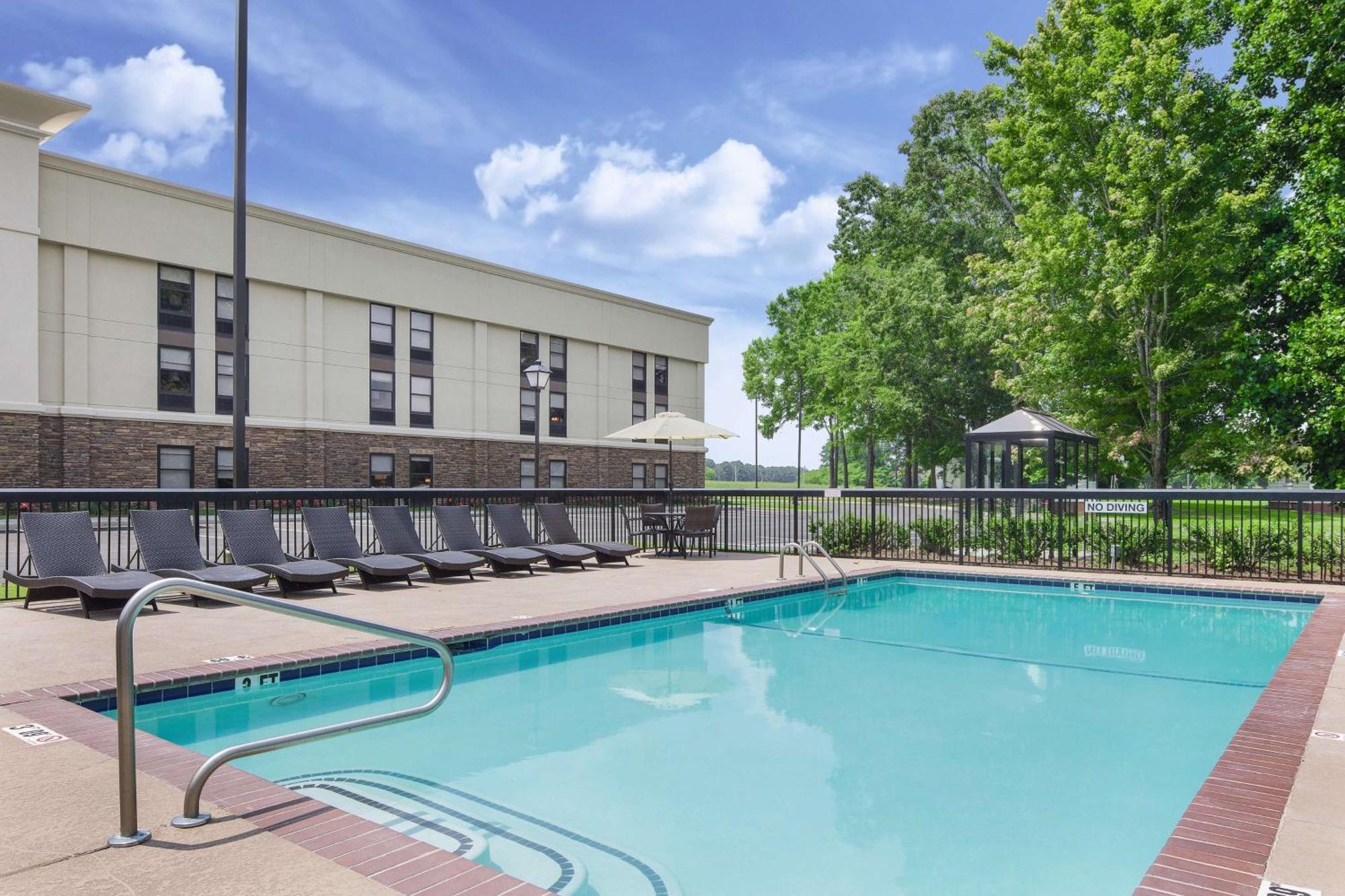 Hampton Inn Lagrange Near Callaway Gardens Dış mekan fotoğraf